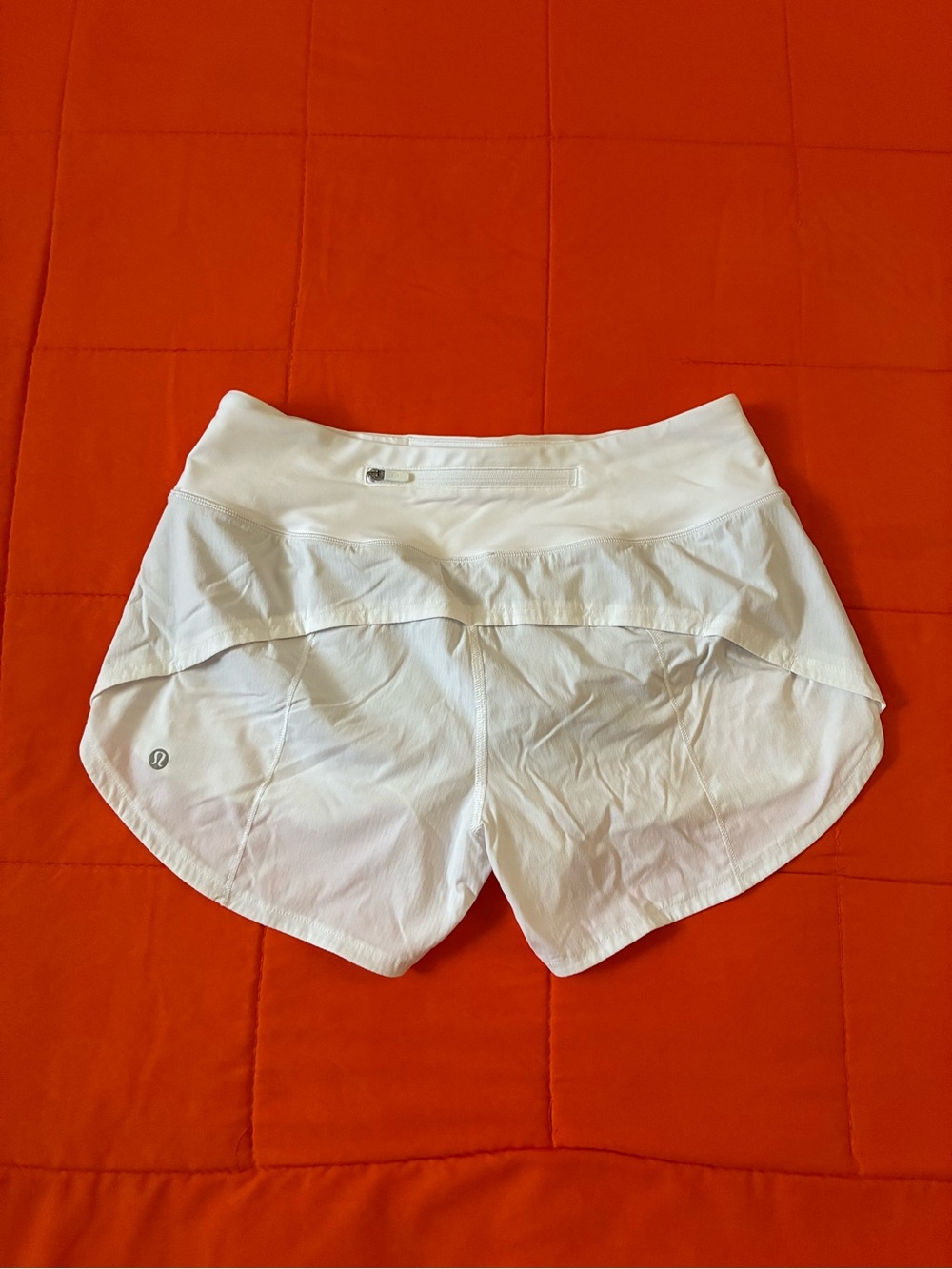 Lululemon Shorts Womens 6 White Gym Athletic Activewear Running Sportswear